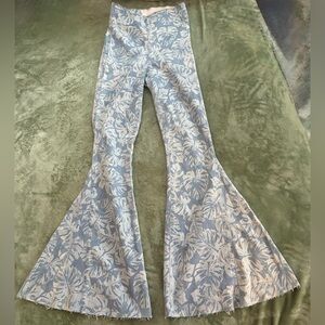 Show Me Your MuMu Berkeley Bells XS Tropical Monstera Print High Rise Flare